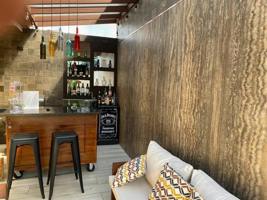 Airport Sjo Residence - Edward & Familia Inn Rio Segundo ภายนอก รูปภาพ
