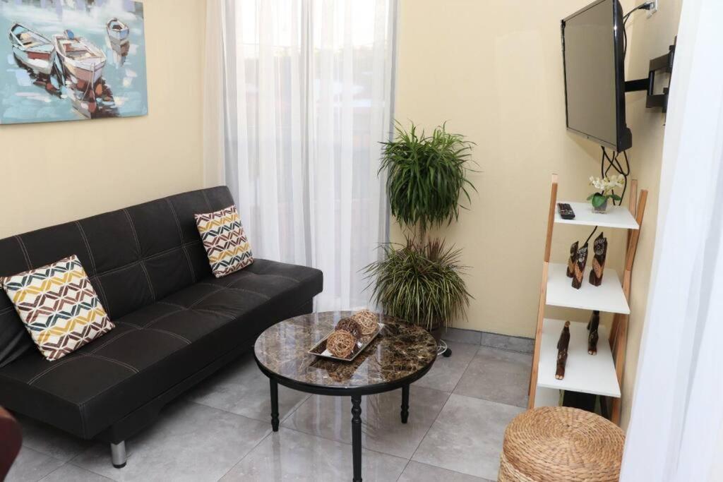 Airport Sjo Residence - Edward & Familia Inn Rio Segundo ภายนอก รูปภาพ