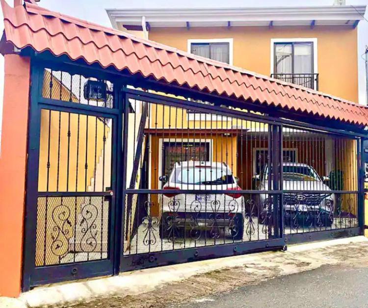 Airport Sjo Residence - Edward & Familia Inn Rio Segundo ภายนอก รูปภาพ