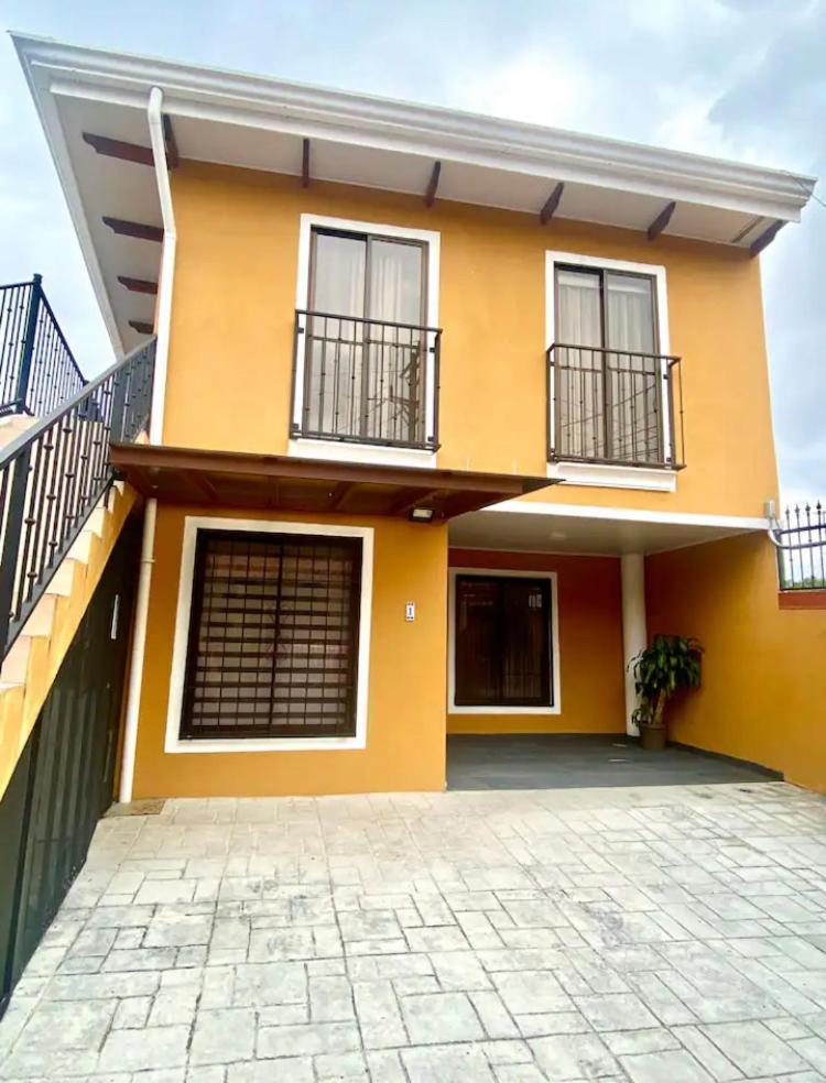 Airport Sjo Residence - Edward & Familia Inn Rio Segundo ภายนอก รูปภาพ