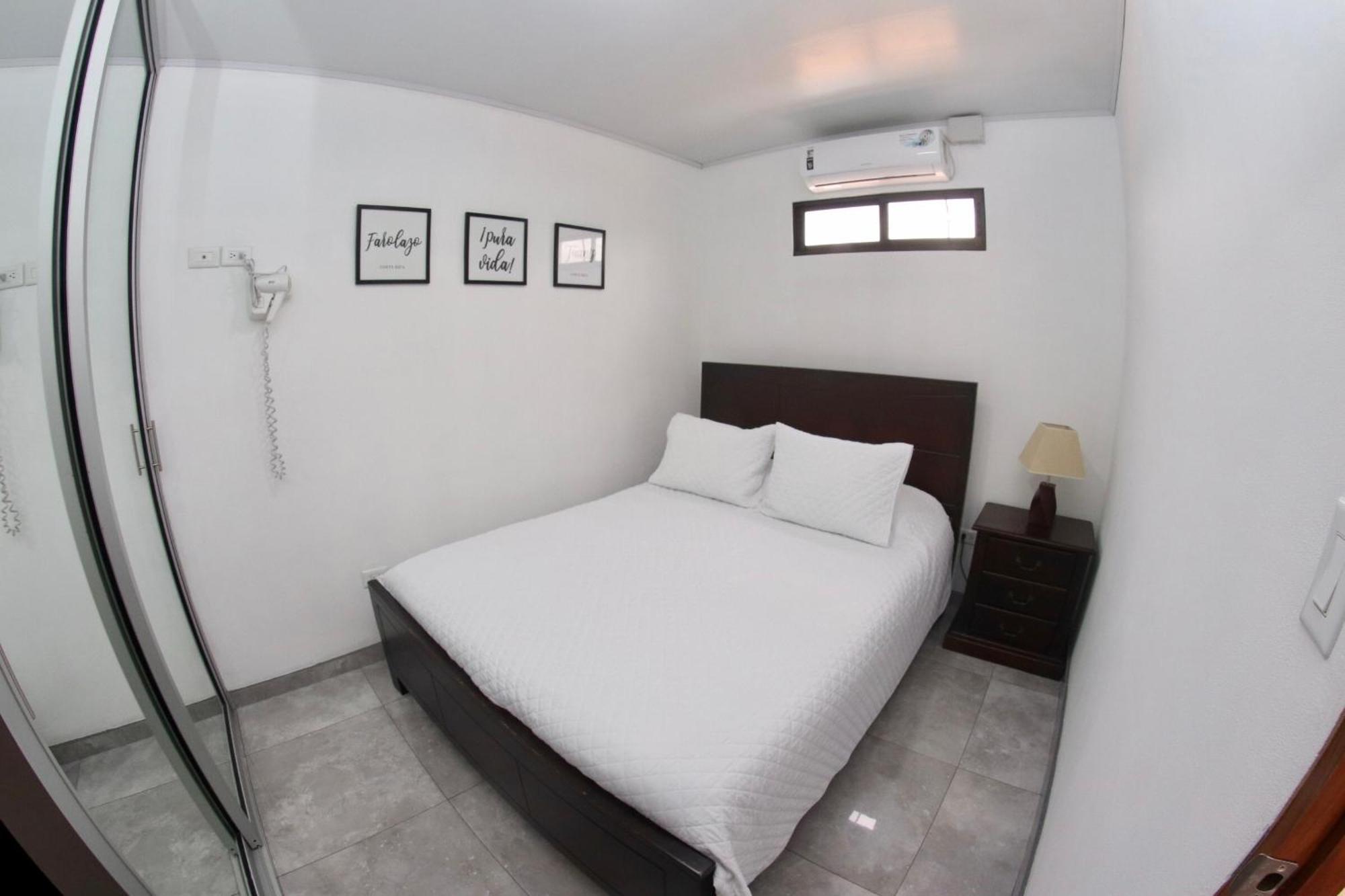 Airport Sjo Residence - Edward & Familia Inn Rio Segundo ภายนอก รูปภาพ