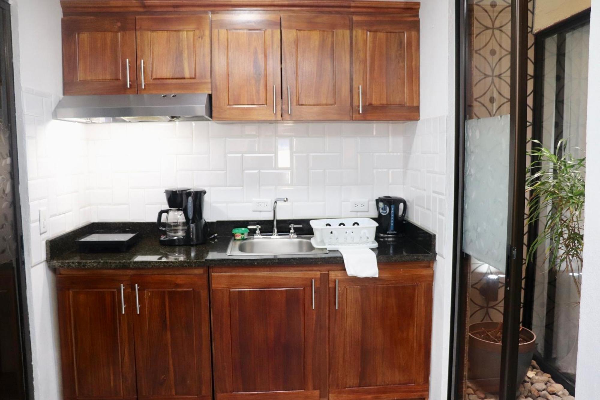 Airport Sjo Residence - Edward & Familia Inn Rio Segundo ภายนอก รูปภาพ