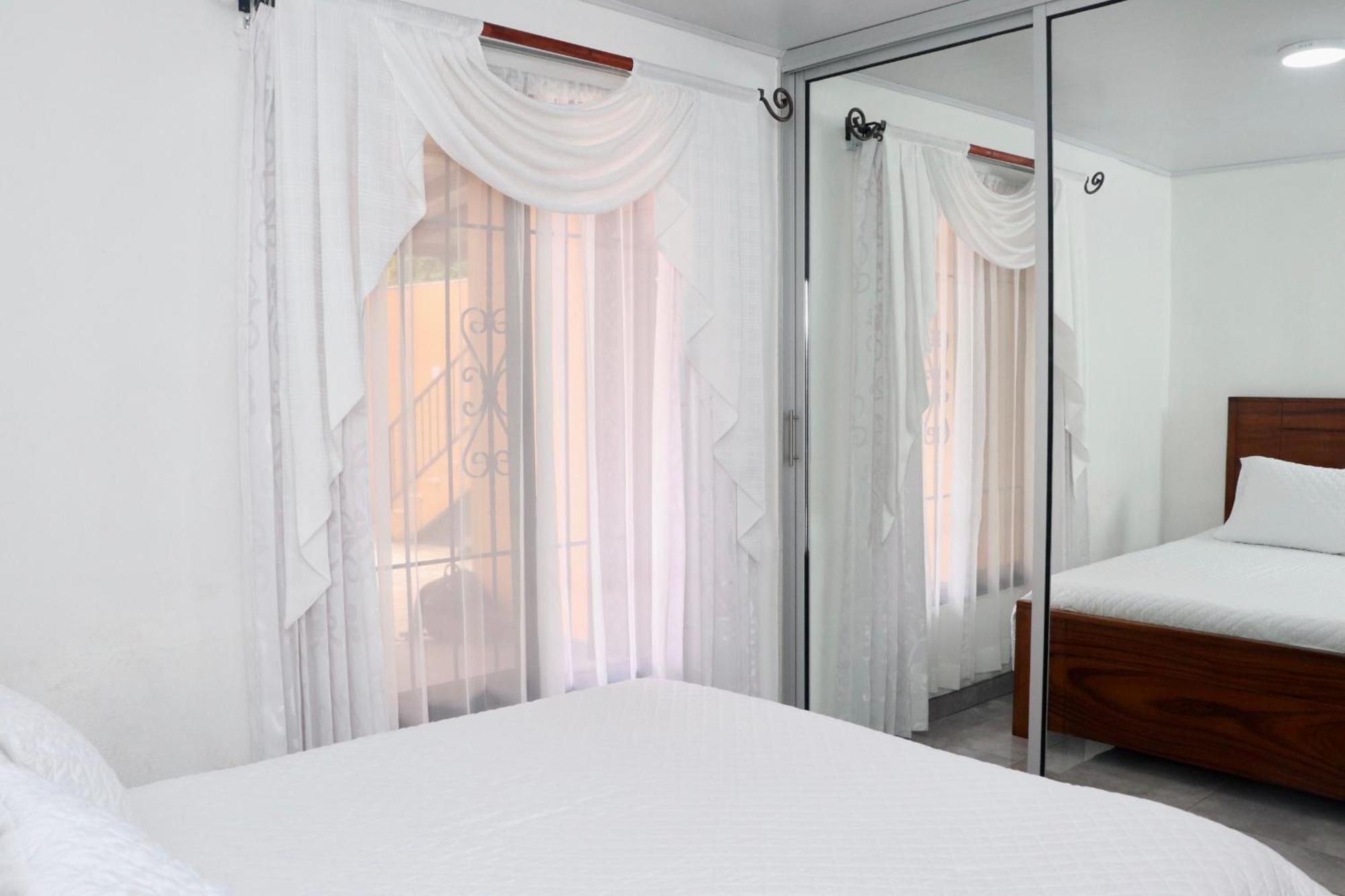 Airport Sjo Residence - Edward & Familia Inn Rio Segundo ภายนอก รูปภาพ